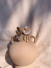 Load image into Gallery viewer, ONE OF A KIND- Elegant & Classy