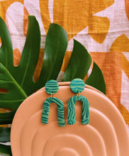 Load image into Gallery viewer, πππ ππ
π ππππ- Dressed To Impressed