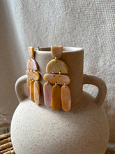 Load image into Gallery viewer, One of a kind- Spring Color