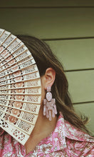 Load image into Gallery viewer, ONE OF A KIND- ๐๐๐ฎ๐ญ๐ซ๐๐ฅ ๐๐ง๐๐ข๐๐ง ๐๐ข๐ซ๐ฅ