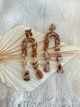 Load image into Gallery viewer, Azelea- One Of a Kind