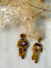 Load image into Gallery viewer, ONE OF A KIND- Medallion