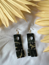 Load image into Gallery viewer, ONE OF A KIND- Hardy Clay