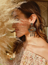 Load image into Gallery viewer, Everyday Basic - Funky Shape