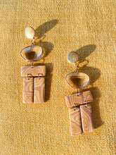 Load image into Gallery viewer, Classy & Abstract- One Of a Kind