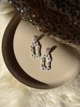 Load image into Gallery viewer, ONE OF A KIND- ‘Freckled Clay’ (Blob Shape)
